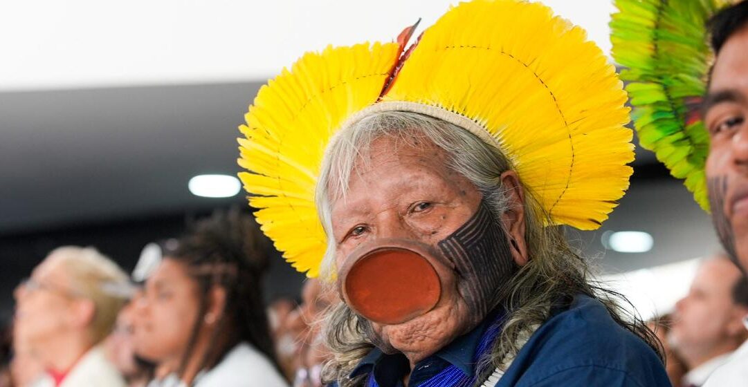 Cacique Raoni Metuktire: “Todos querem paz”